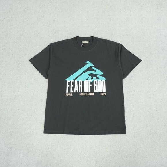 RIVINGTON ROI REBIS OF GOD Mountain Print T ShirtBlack Short Sleeve